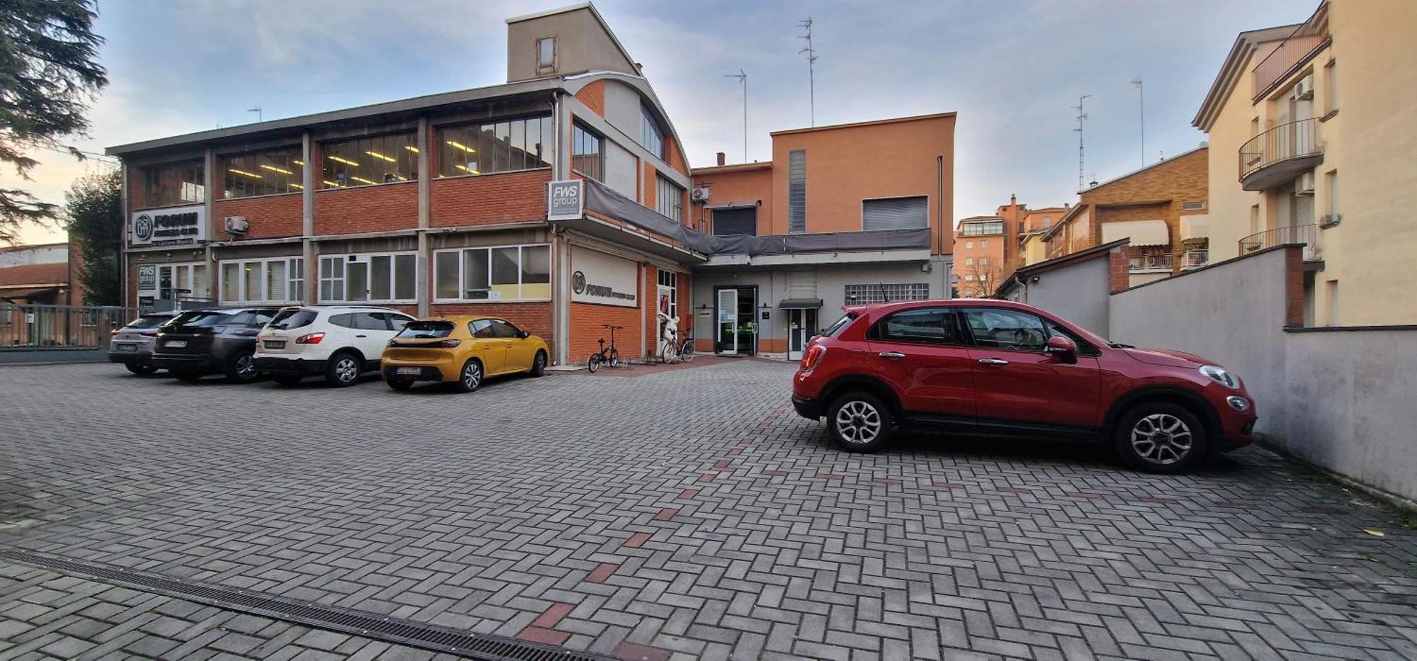 Forumguesthouse Center Parking Parma Exteriör bild